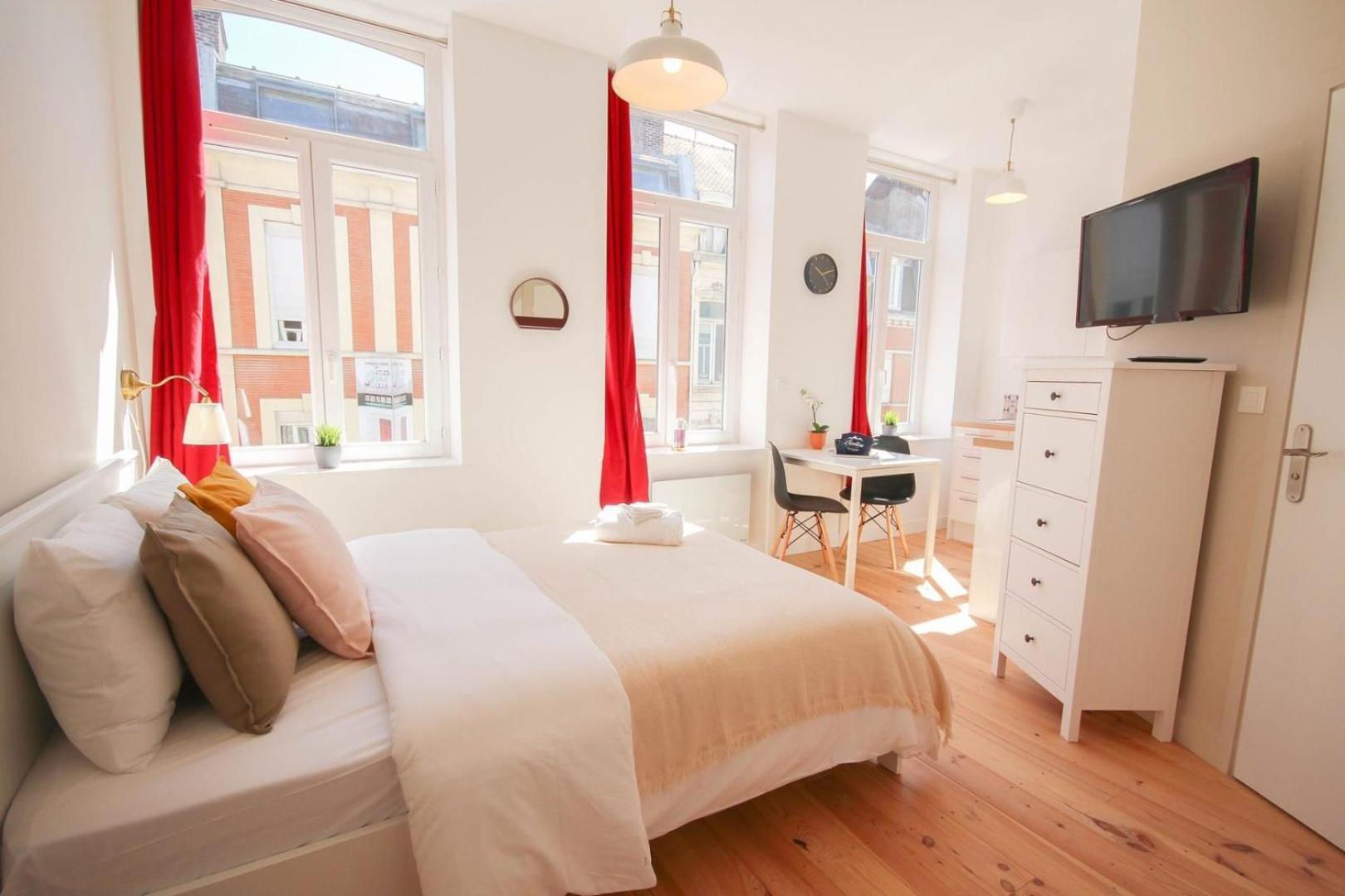 Lille Centre- Nice And Bright Equipped Studio Exterior photo